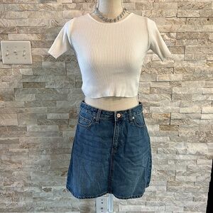 Denim skirt banana republic size 6 front zipper​​​​​​​​​